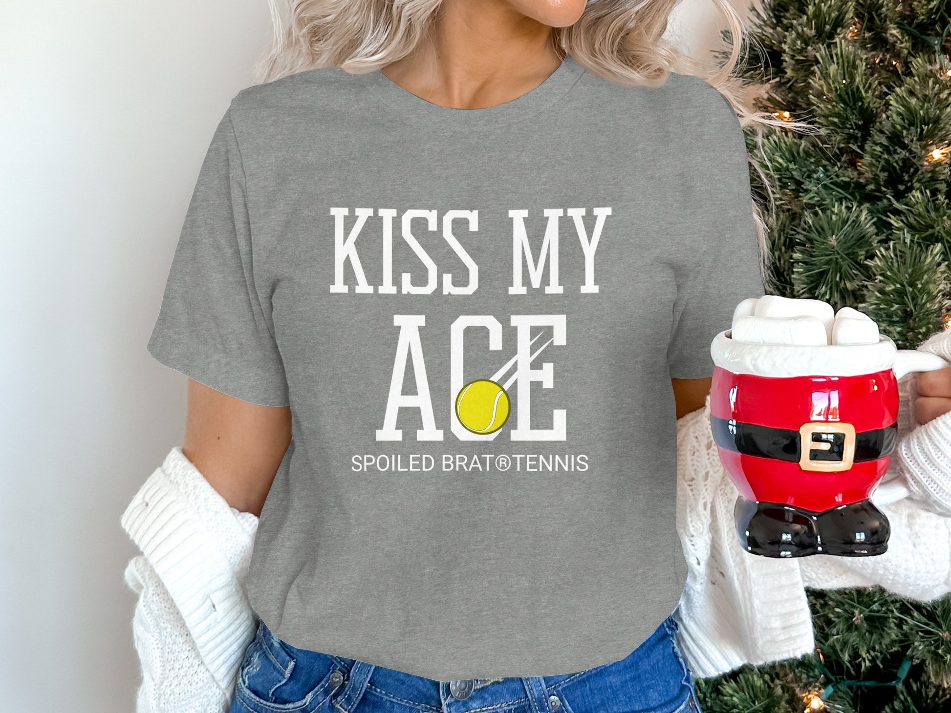 Grey t-shirt with "Kiss My Ace" text and a tennis ball.